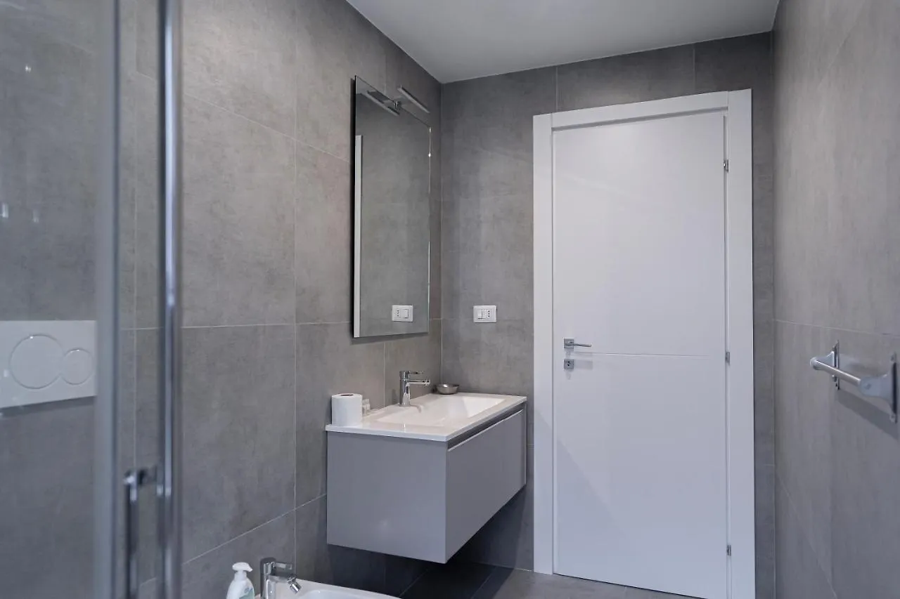 Moderno Bilocale In Corso Buenos Aires Apartment Milan